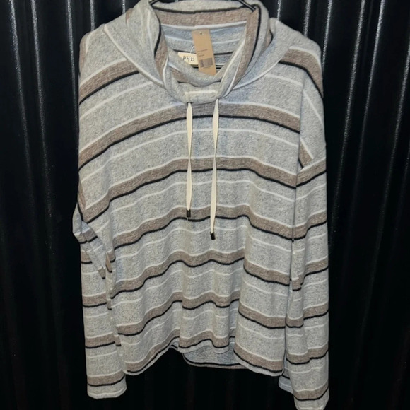 BKE sweater size large - Picture 1 of 3